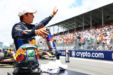 “Los pilotos que están con Max Verstappen son peores que Checo Pérez”