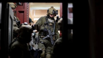 La deportación masiva de inmigrantes avanza con rapidez. El ICE revela la lista de delitos y antecedentes de las personas arrestadas en las redadas en Texas.