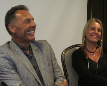 Mónica Crovara es la esposa de Miguel Ángel Russo. Se conocieron gracias a dos amigos en común y con su encuentro volvieron a creer en el amor pues los dos son divorciados. Mónica fue su gran compañía en los momentos más difíciles de su enfermedad y además, "la que más investigó y se preocupó por conocer cada detalle de ella", según Russo.