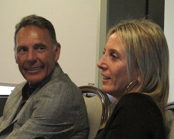 Mónica Crovara es la esposa de Miguel Ángel Russo. Se conocieron gracias a dos amigos en común y con su encuentro volvieron a creer en el amor pues los dos son divorciados. Mónica fue su gran compañía en los momentos más difíciles de su enfermedad y además, "la que más investigó y se preocupó por conocer cada detalle de ella", según Russo.