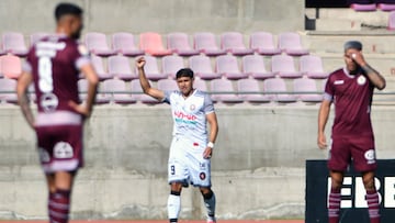 Futbol, Deportes La Serena vs Deportes Limache.
Fecha 15, Liga primera 2025.
El jugador de Deportes Limache Nelson Da Silva, centro, celebra tras marcar un gol contra Deportes La Serena durante el partido de primera division disputado en el estadio La Portada de La Serena, Chile.
22/06/2025
Alejandro Pizarro Ubilla/Photosport
Football, Deportes La Serena vs Deportes Limache.
Date 15, First League 2025.
Deportes Limache’s player Nelson Da Silva, center, celebrates after scoring a goal against Deportes La Serena during the first division match played at the La Portada stadium in La Serena, Chile.
22/06/2025
Alejandro Pizarro Ubilla/Photosport
