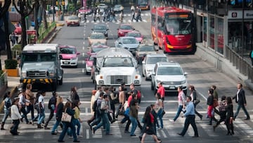 Los autos con engomado amarillo tienen prohibido circular en CdMx y EdoMex este lunes 26 de mayo del 2025.