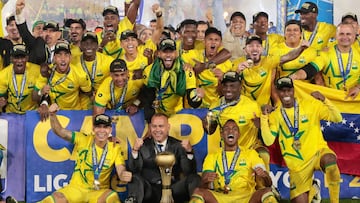 Bucaramanga es campeón de la liga colombiana tras vencer a Santa Fe en penales.