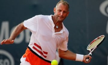 Denominado el 'Rey de la Arcilla' en los '90, ganó Roland Garros en 1995 y llegó al No. 1 del mundo al año siguiente.